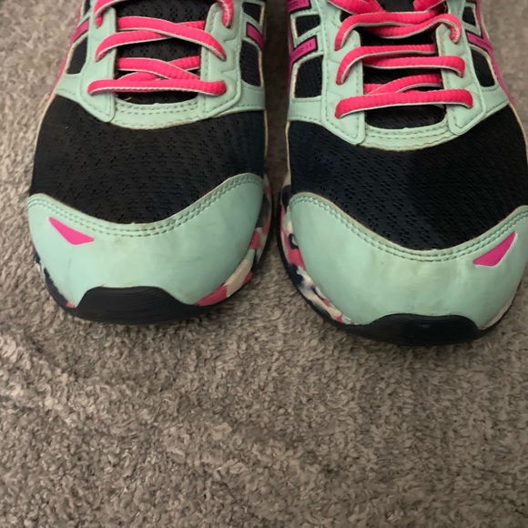 ASICS size 9 - Picture 5 of 7